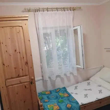 Horváth Ház Földszint és Emelet Külön-külön Kiadó 8-8 Fő Részére, Hébergement de vacances